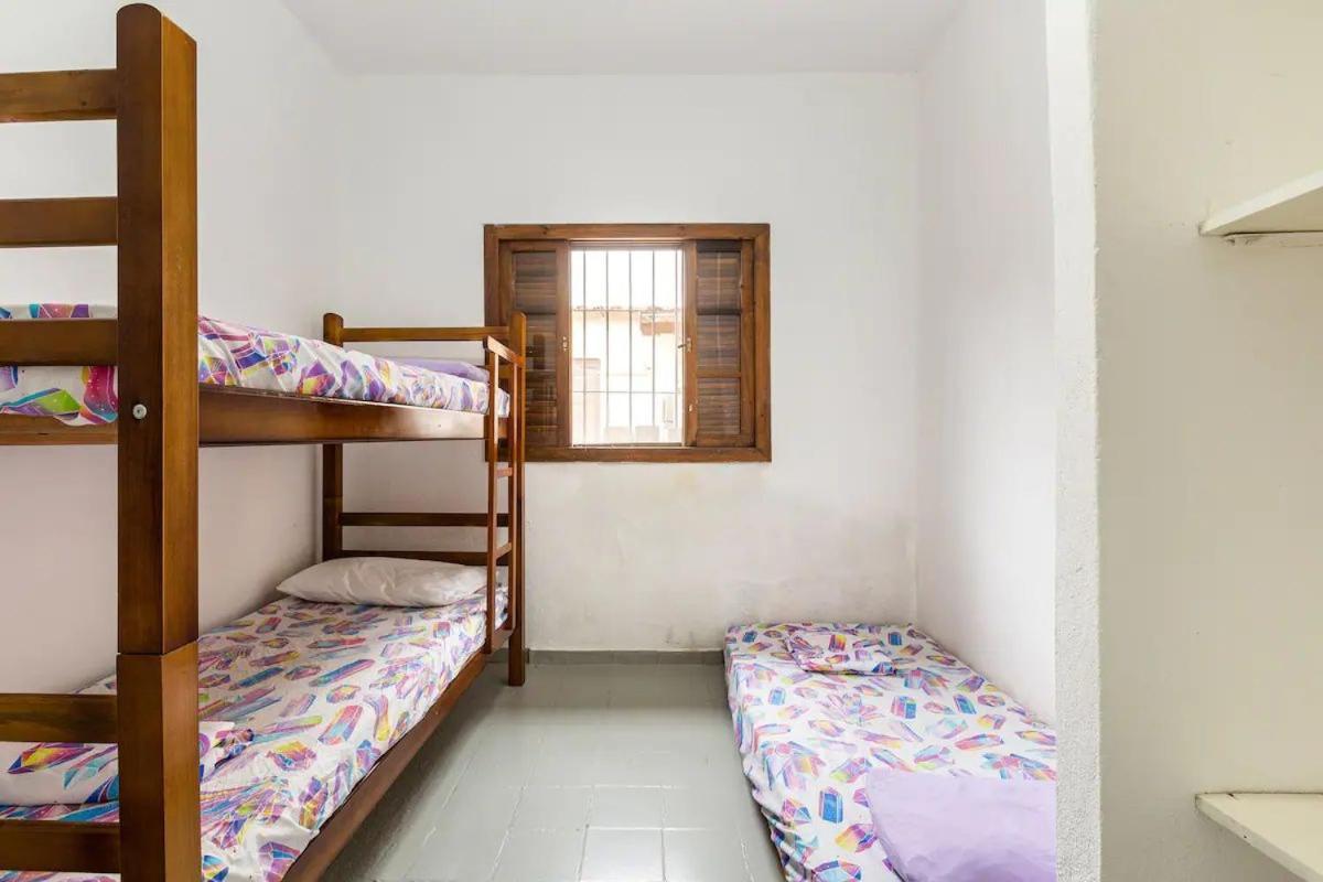 Holiday home Casa Ate 13 Pessoas, De Gaivotas, Itanhaem, Piscina,300mb Wifi, Churrasqueira